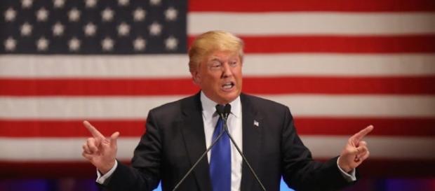 Trump accerhiato e sotto assedio Trump accerhiato e sotto assedio