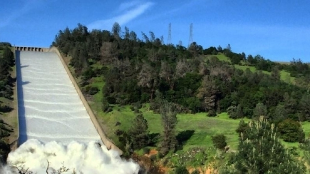 La diga di Oroville rischia di cedere - abc10.com