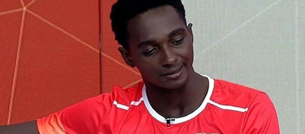 Heltton ficará quase um ano sem poder jogar Heltton ficará quase um ano sem poder jogar