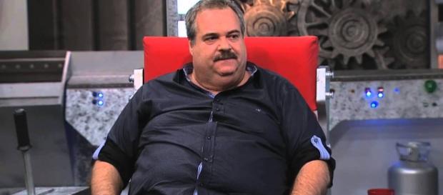 Veja o que os famosos, como Gilberto Barros, estão fazendo após a saída da TV Veja o que os famosos, como Gilberto Barros, estão fazendo após a saída da TV