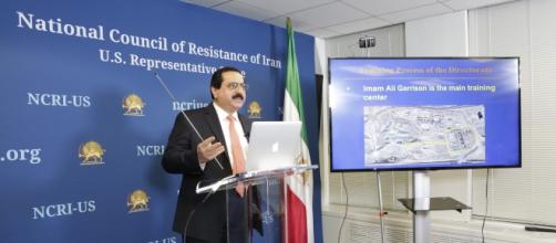 Alireza Jafarzadeh, deputy director at the NCRI, speaking to reporters about the terrorist training centers of the IRGC Photo credit: Valter Schleder