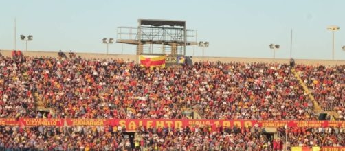 Una foto dello stadio "Via del mare" di Lecce.