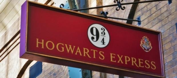 8 fatos que farão você se apaixonar pela história do bruxinho mais querido da literatura, Harry Potter. 8 fatos que farão você se apaixonar pela história do bruxinho mais querido da literatura, Harry Potter.