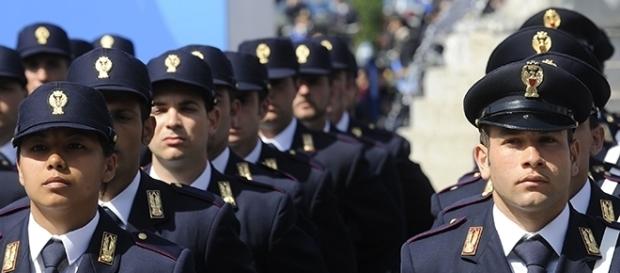 Concorso pubblico per civili nella Polizia di Stato Concorso pubblico per civili nella Polizia di Stato
