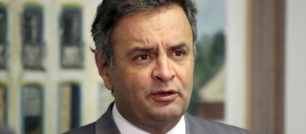 Deputados ficaram com 'raiva' do senador Aécio Neves Deputados ficaram com 'raiva' do senador Aécio Neves