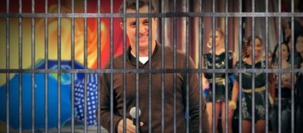 Justiça condena Luciano Huck - Google Justiça condena Luciano Huck - Google