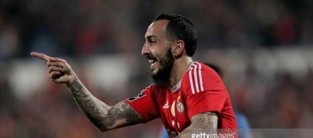 Kostas Mitroglou Photos – Pictures of Kostas Mitroglou | Getty Images - gettyimages.com Kostas Mitroglou Photos – Pictures of Kostas Mitroglou | Getty Images - gettyimages.com
