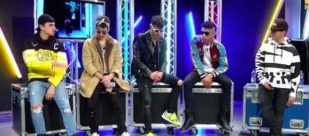 La Dark Polo Gang ospite negli studi di Hip Hop Tv. La Dark Polo Gang ospite negli studi di Hip Hop Tv.