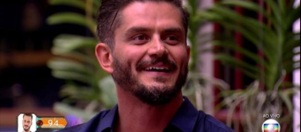 Marcos: favorito para ganhar o BBB17 Marcos: favorito para ganhar o BBB17