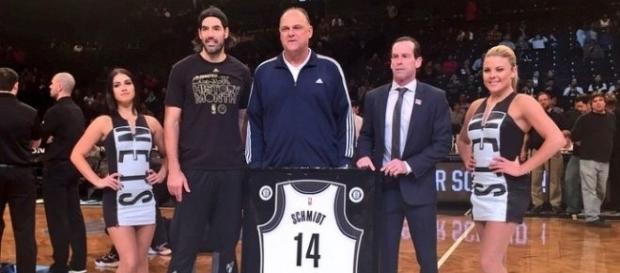 O ex-jogador Oscar fará participação especial na edição 2017 do All Star Game. O ex-jogador Oscar fará participação especial na edição 2017 do All Star Game.