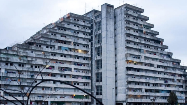 Gomorra 3, funerale in grande stile a Scampia