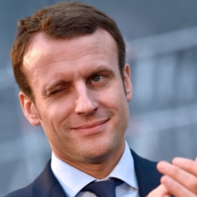 Baptiste Rossi, Macron, comédien ou martyr - La Règle du Jeu ... - laregledujeu.org