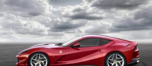 789bhp Ferrari 812 Superfast revealed as most powerful series ... - autocar.co.uk