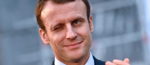 Baptiste Rossi, Macron, comédien ou martyr - La Règle du Jeu ... - laregledujeu.org