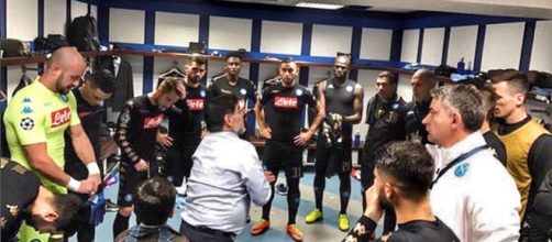 Il Napoli nel santuario del Real: e sul più bello Maradona ruba la scena a Sarri...