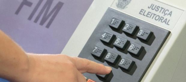 Eleitores de três municípios paulistas voltam às urnas no próximo dia 2 de abril Eleitores de três municípios paulistas voltam às urnas no próximo dia 2 de abril