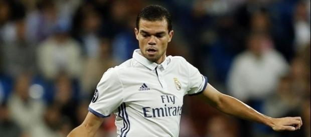 Real Madrid : Le remplaçant de Pepe déjà trouvé ! Real Madrid : Le remplaçant de Pepe déjà trouvé !