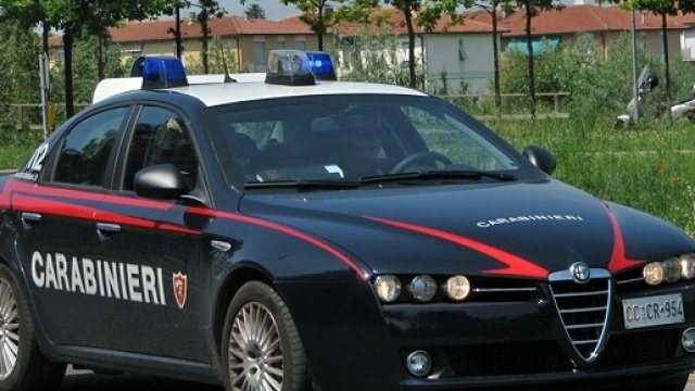 Vettura dell'arma dei carabinieri