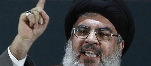 Hassan Nasrallah mentre tiene un discorso