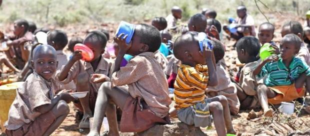 30 Millionen Dollar für Kenia: Amerikaner lassen in Afrika Geld ... - blick.ch 30 Millionen Dollar für Kenia: Amerikaner lassen in Afrika Geld ... - blick.ch