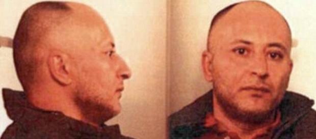 Curtea Districtuală din Stockholm l-a condamnat pe refugiatul sirian de 46 de ani, Haisam Omar Sakhanh, la închisoare pe viață Curtea Districtuală din Stockholm l-a condamnat pe refugiatul sirian de 46 de ani, Haisam Omar Sakhanh, la închisoare pe viață