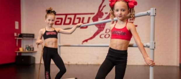 Dance Moms' Season 7: Elliana Vs Lilliana In Episode 8, Yolanda ... - inquisitr.com Dance Moms' Season 7: Elliana Vs Lilliana In Episode 8, Yolanda ... - inquisitr.com