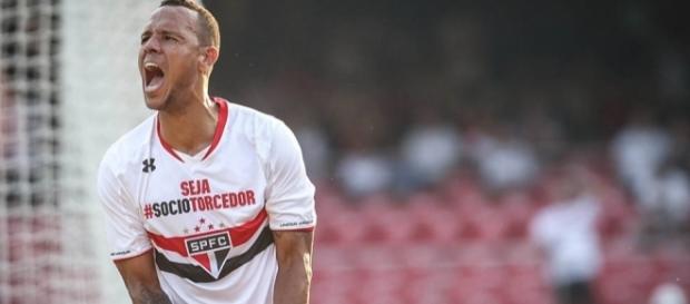 Luis Fabiano confirma acerta com Vasco Luis Fabiano confirma acerta com Vasco