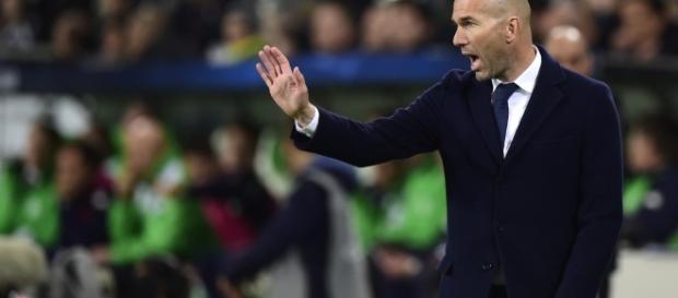 Zinédine Zidane s'adresse au PSG Zinédine Zidane s'adresse au PSG