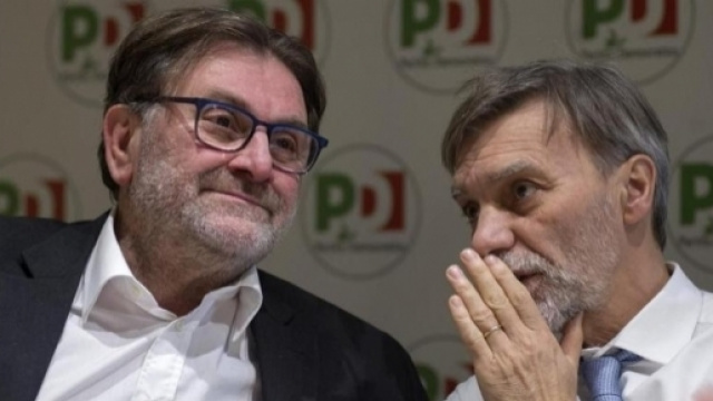 La gola profonda di Delrio tradisce Renzi in un fuorionda