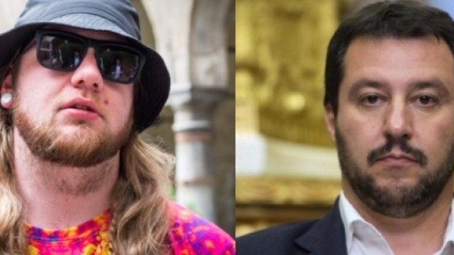 Nitro Wilson a sinistra, Matteo Salvini a destra.