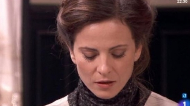 Una Vita, puntate marzo: Donna Susanna fa piangere Juliana