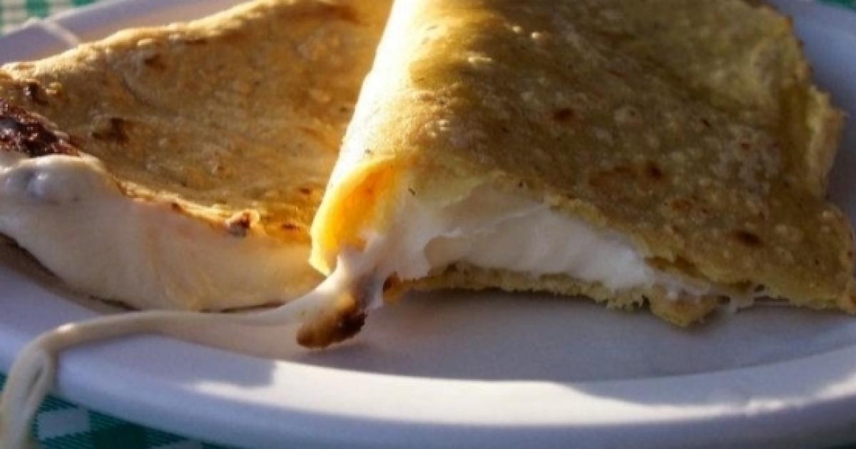 ¿Quesadilla con o sin queso? No creerás el origen de la polémica