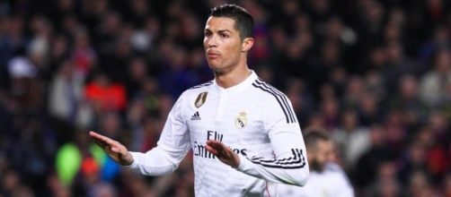 Cristiano Ronaldo calme la nouvelle pépite du Real Madrid