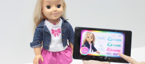 A boneca "Minha amiga Cayla" traz riscos de espionagem A boneca "Minha amiga Cayla" traz riscos de espionagem
