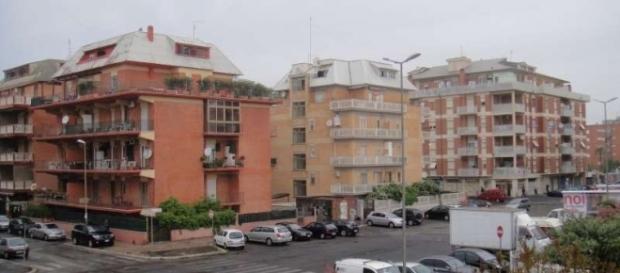 A Nuova Ostia 1200 famiglie rischiano di essere sgomberate per un contenzioso tra Comune di Roma e costruttori. A Nuova Ostia 1200 famiglie rischiano di essere sgomberate per un contenzioso tra Comune di Roma e costruttori.