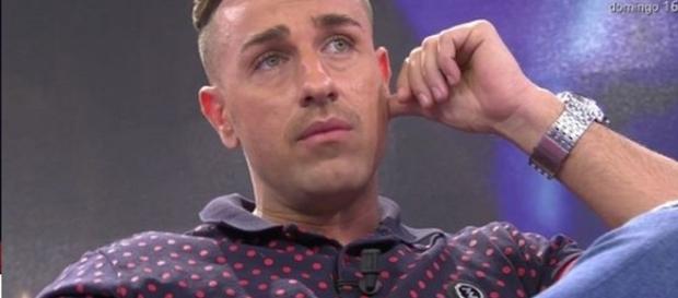 A Rafa Mora le abren los ojos en el Deluxe A Rafa Mora le abren los ojos en el Deluxe