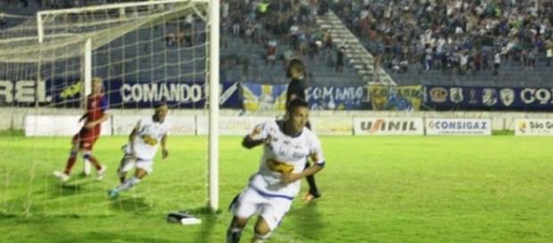 Catanduvense corre o risco de ir parar mais cedo na quarta divisão Catanduvense corre o risco de ir parar mais cedo na quarta divisão