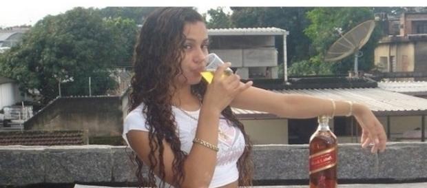 Jovem aponta motivo de tanto sucesso do bar do seu João. Jovem aponta motivo de tanto sucesso do bar do seu João.