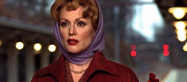 Julian Moore en Far From Heaven Julian Moore en Far From Heaven