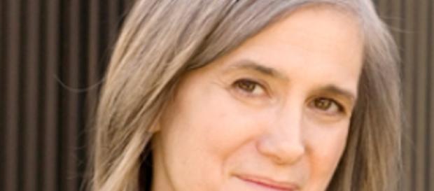 A jornalista norte-americana Amy Goodman fala da importância dos movimentos sociais. (Foto: Democracy Now!) A jornalista norte-americana Amy Goodman fala da importância dos movimentos sociais. (Foto: Democracy Now!)