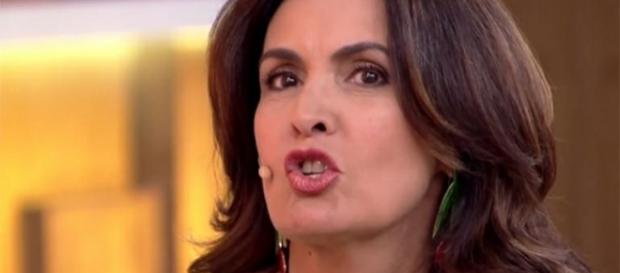 Fátima Bernardes está novamente no centro da polêmica Fátima Bernardes está novamente no centro da polêmica