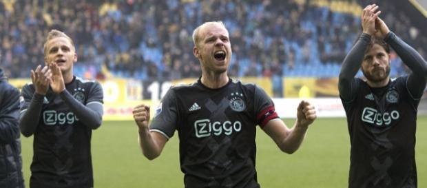 Klaassen foi bastante decisivo na partida contra o Vitesse. Klaassen foi bastante decisivo na partida contra o Vitesse.