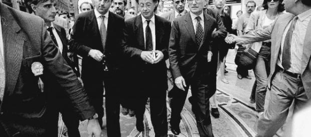 Mani Pulite 25 anni dopo: gli italiani hanno già dimenticato? - ilfattoquotidiano.it Mani Pulite 25 anni dopo: gli italiani hanno già dimenticato? - ilfattoquotidiano.it