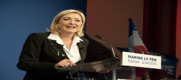 Marine Le Pen lors d'un discours en avril 2012 Marine Le Pen lors d'un discours en avril 2012