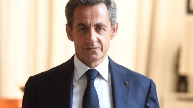 Présidentielle 2017 : "Eh, tu fais quoi, Nicolas ?"
