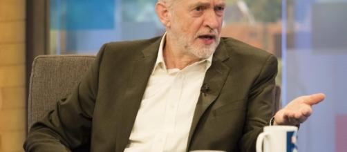 Jeremy Corbyn threatens Shadow cabinet rebels with sack if they ... - thesun.co.uk