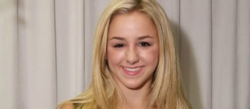 Chloe Lukasiak Surgery Update: Former 'Dance Moms' Teen Doing Well ... - inquisitr.com
