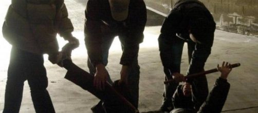 Milano, ventenne picchiato selvaggiamente da 15 persone