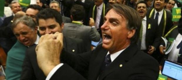 Jair Bolsonaro, deputado federal (PSC) e pré-candidato para presidente do Brasil nas eleições de 2018 Jair Bolsonaro, deputado federal (PSC) e pré-candidato para presidente do Brasil nas eleições de 2018