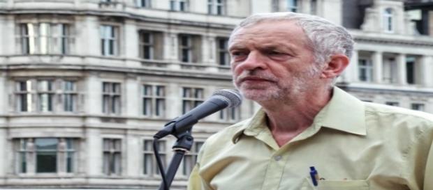 Jeremy Corbyn hit by rebellion - photo: Gary Knight Jeremy Corbyn hit by rebellion - photo: Gary Knight